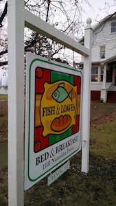 Fish & Loaves curb signage.