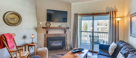 Steamboat Springs Vacation Rental | 3BR | 2BA | Stairs to Access