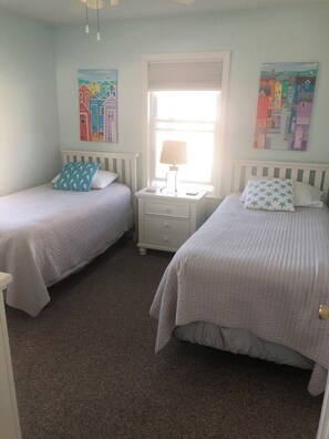 Second Bedroom with Twin Beds