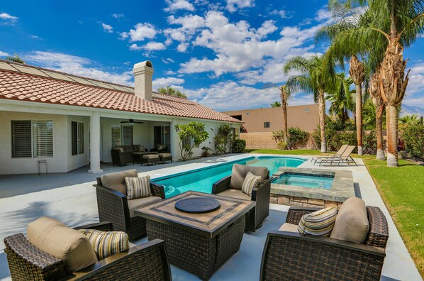 Seating area with propane fire pit 