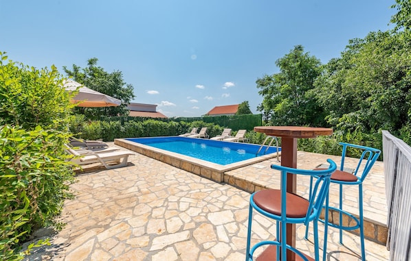 pool