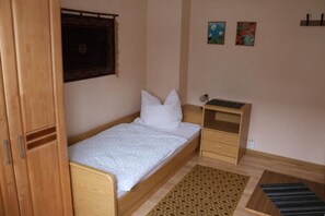 Schlafzimmer 3