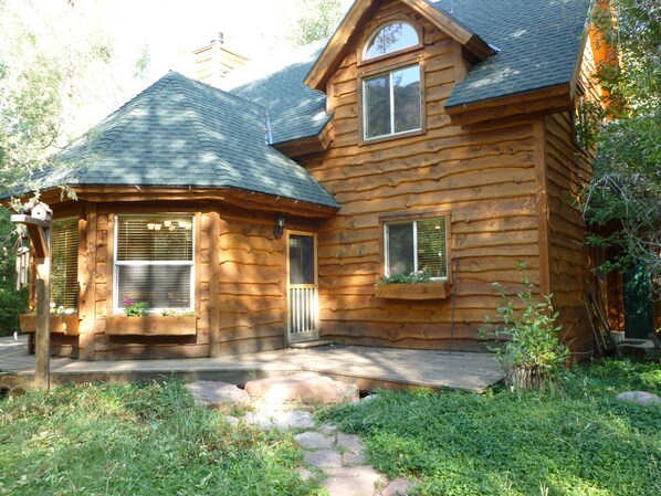 Side of cabin on the Weber river.