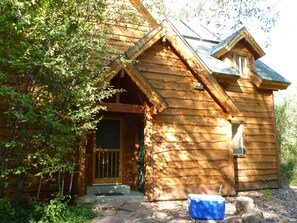 Front of cabin. Entering in the kitchen.