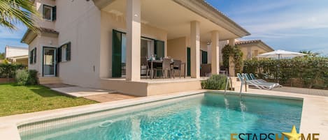 Villa avec piscine pour 8 personnes à Alcudia, Mallorca