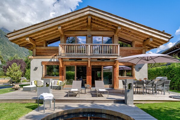 Chalet Seren, in the centre of Chamonix