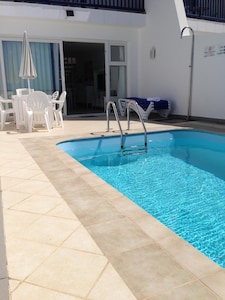 Stunning three bedroom seafront property with private pool, aircon and wifi