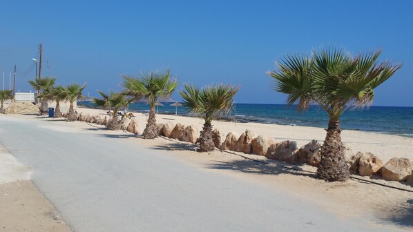 Serena bay - Beach INFRONT OF complex