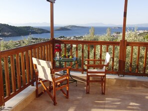 STONE VILLA BALCONY