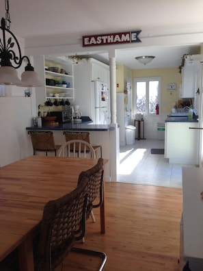 Dining room into the kitchen