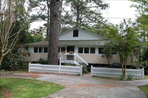 back view of cottage.  This is where you will drive in and  park.