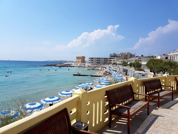 beach at 150 m from the apartment