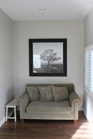seating area in bedroom
