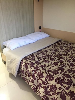High end Queen Mattress (not foam)