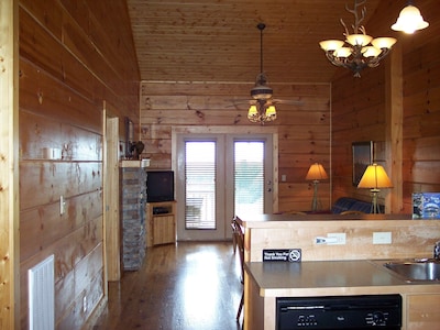 Spacious Cabin at The Grandview Lodge 3 Miles From Fall Creek Falls State Park
