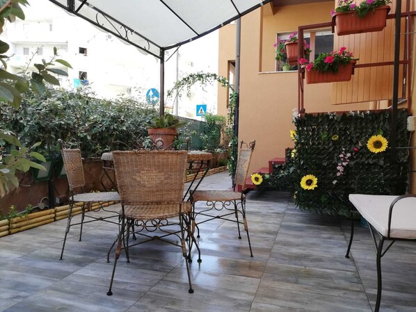 Terrace/patio