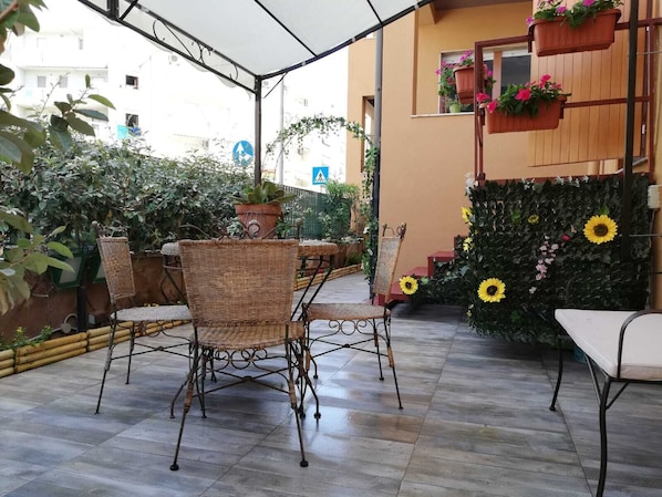 Terrace/patio