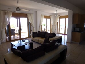 Lounge area.