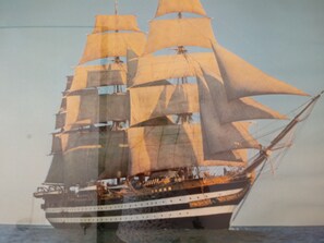 Unclassified image, 4 of 45, button