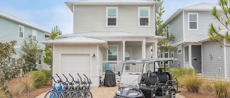 6 Seater Golf Cart and 6 Adult Bikes!