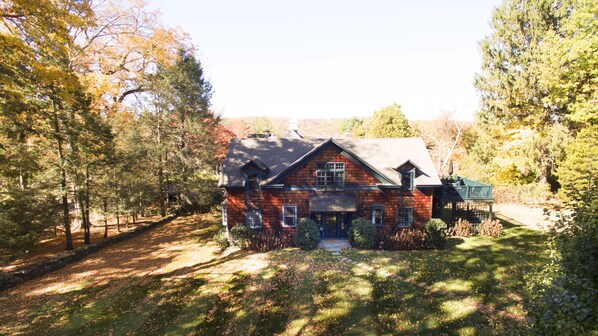 Carriage House on Washington's Historic Green 