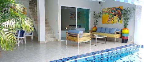 3Bed with a private pool at near beach