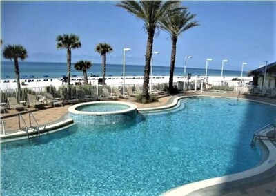 🌴 Beachfront Paradise - Sleeps 6🌴🌴