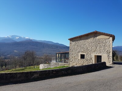 
maison exposition plein sud face aux Pyrénées 