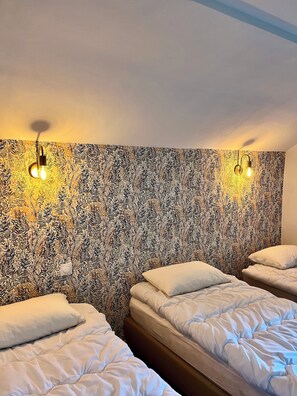 chambre 2 lits simples à l'étage