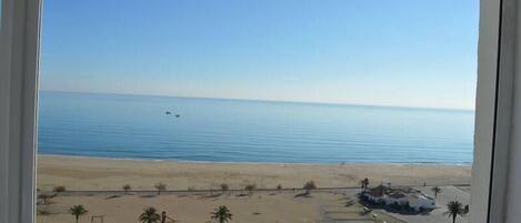 Vista para praia/oceano