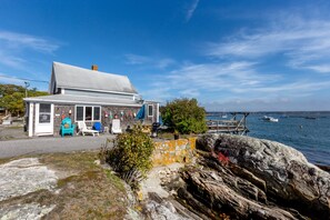 Welcome to the cottage,  We are right on the waterfront

