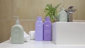 Bathroom amenities