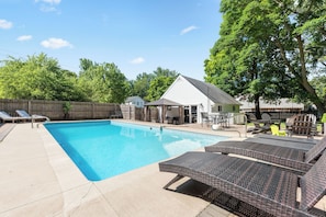 Private commercial size pool