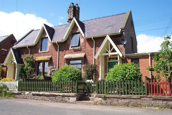 The front of Clayton Cottage in Northumberland