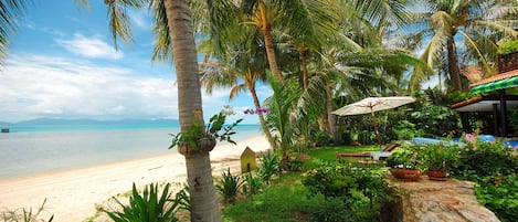 Beach Front Villa with private pool