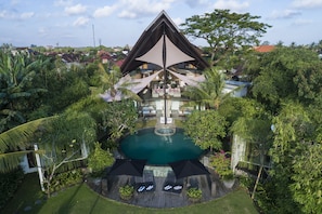 Toraja, Luxury 2 Bedroom Villa, Canggu