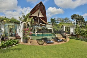 Toraja, Luxury 2 Bedroom Villa, Canggu