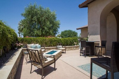 Location, Location , Location: Gorgeous, Clean, Private Casita w/Patio 