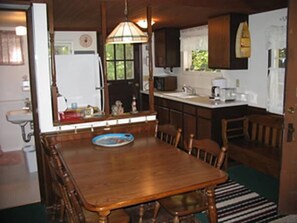 Kitchen/dining area.