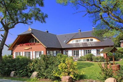 Ferienwohnung mit bezauberndem Boddenblick unweit des Ostseestrandes   