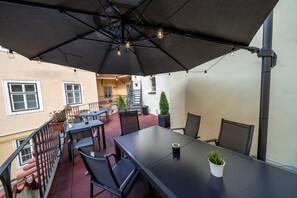 Shared terrace for all guests in the courtyard on the 1st floor