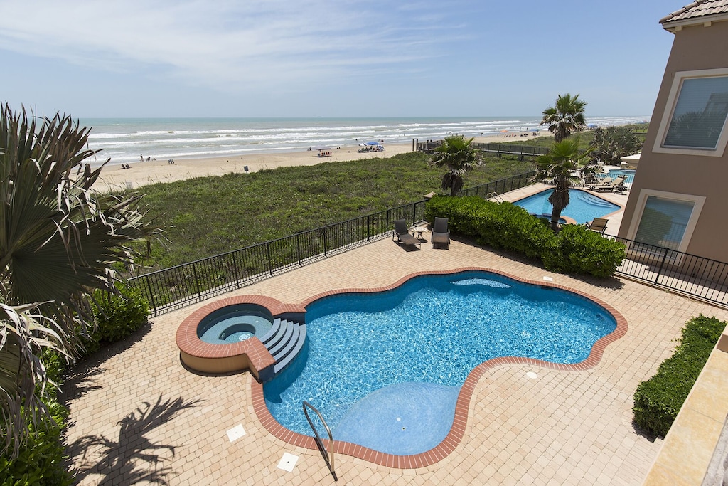 Live The Bella Vita In Our Ever So Spacious Ocean Front House With Picturesque Views Of The Gulf South Padre Island