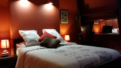 Bedroom 2 _140cm bed 