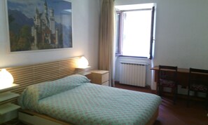Bedroom with double bed