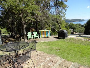 Beautiful Lake View! Outdoor Bar & Grill