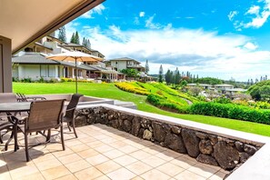 Soak up the sunshine and hillside charm?your villa view was made for moments like this KGV-21P2
