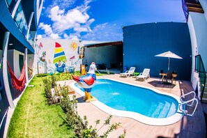 Utomhuspool
