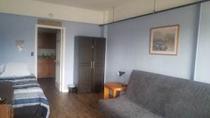 The Beach Suite is Only 7 minutes from the shore and 45 minutes from NYC.