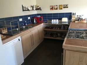 open plan cook's kitchen
