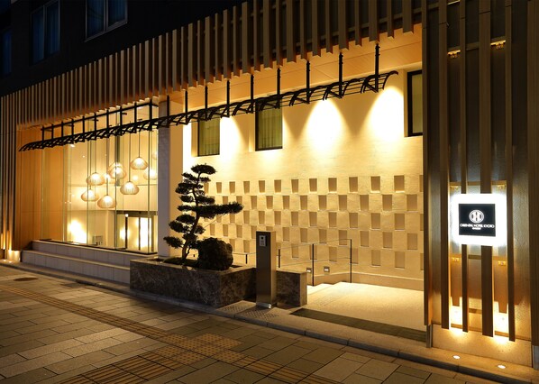 Front of property - evening/night